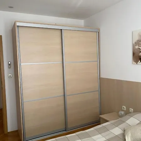 Apartment Apartman Tin *